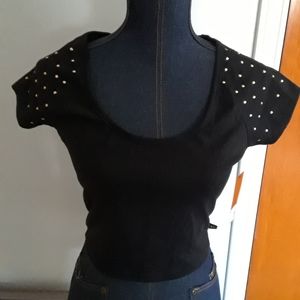 Junior knit, medium top.